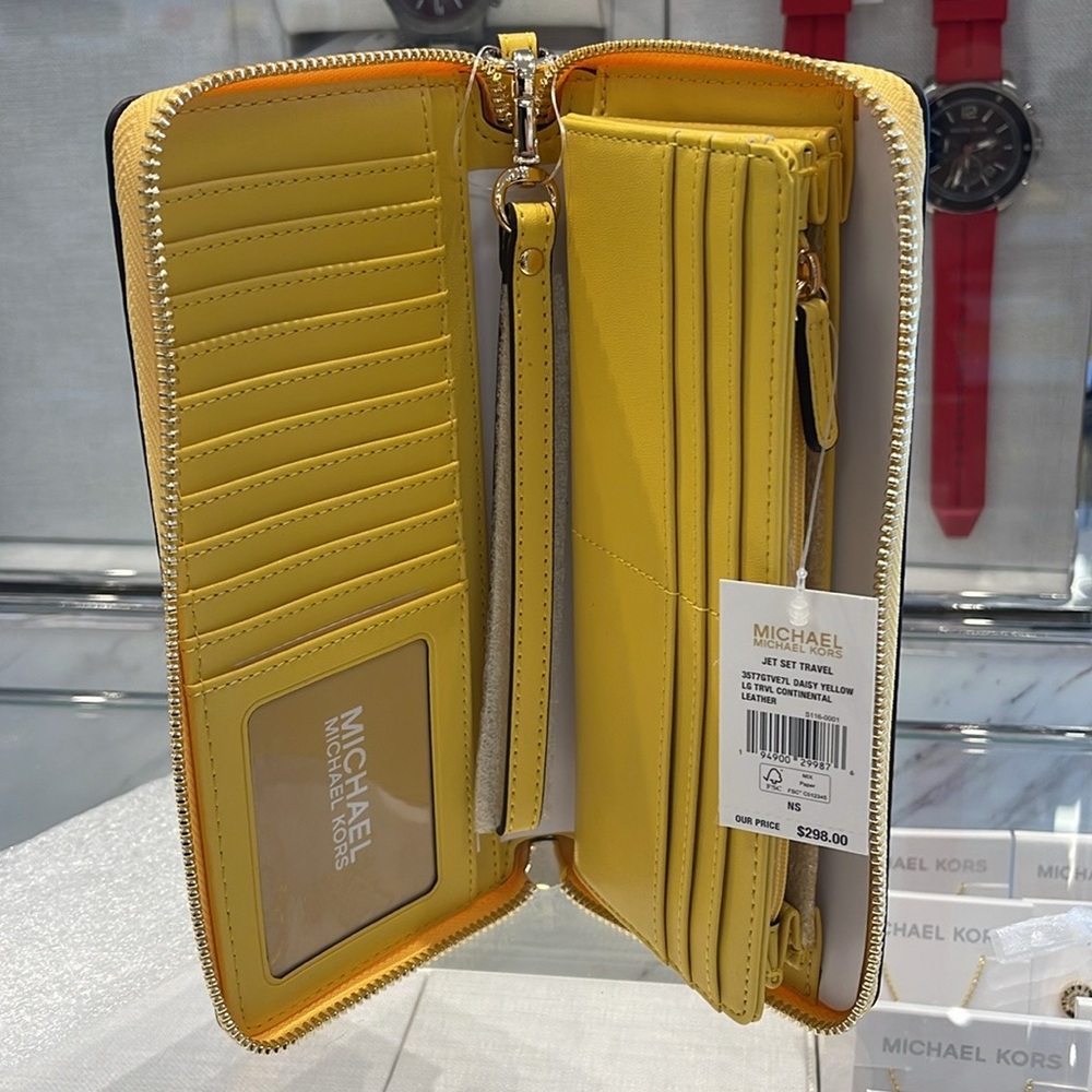 MICHAEL KORS JST 
Leather Continental Wristlet Phone Case Wallet Sunshine - Picture 12 of 16